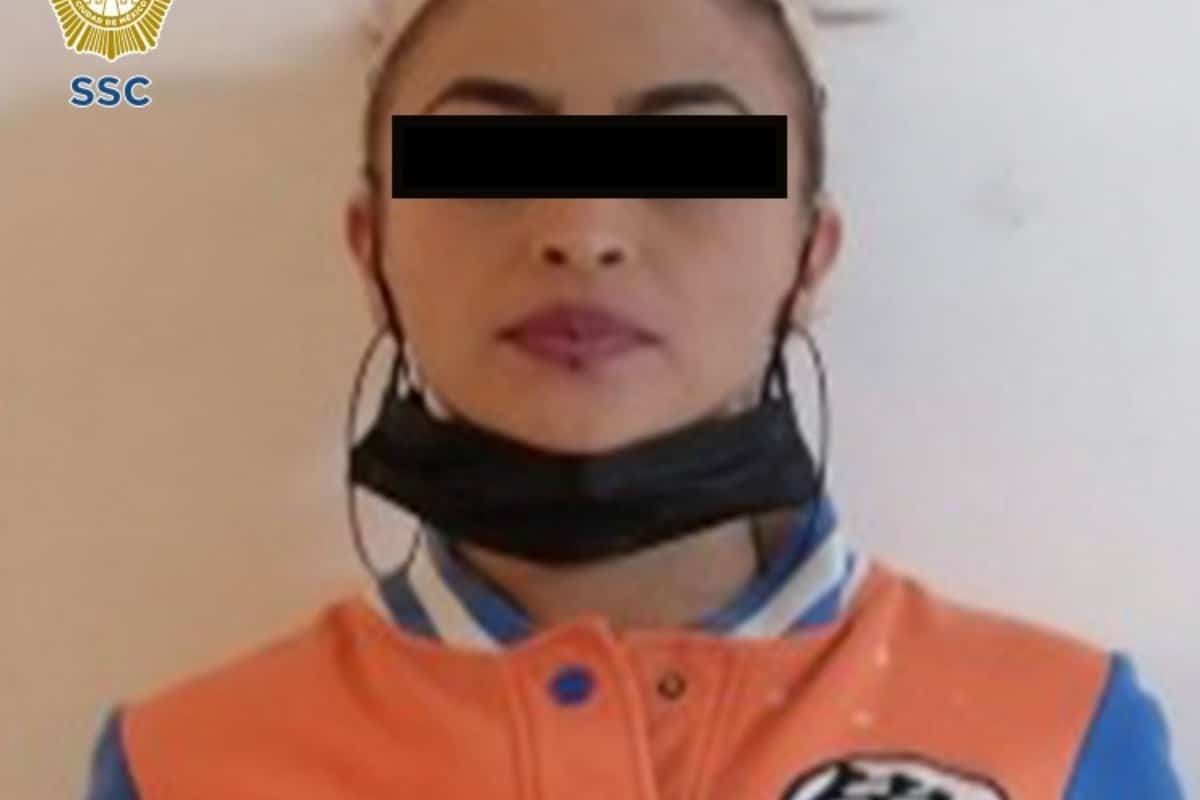 Mujer detenida por extorsionar a sacerdote