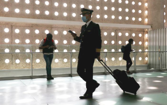 Pilotos de aerolíneas contagiados por Covid-19