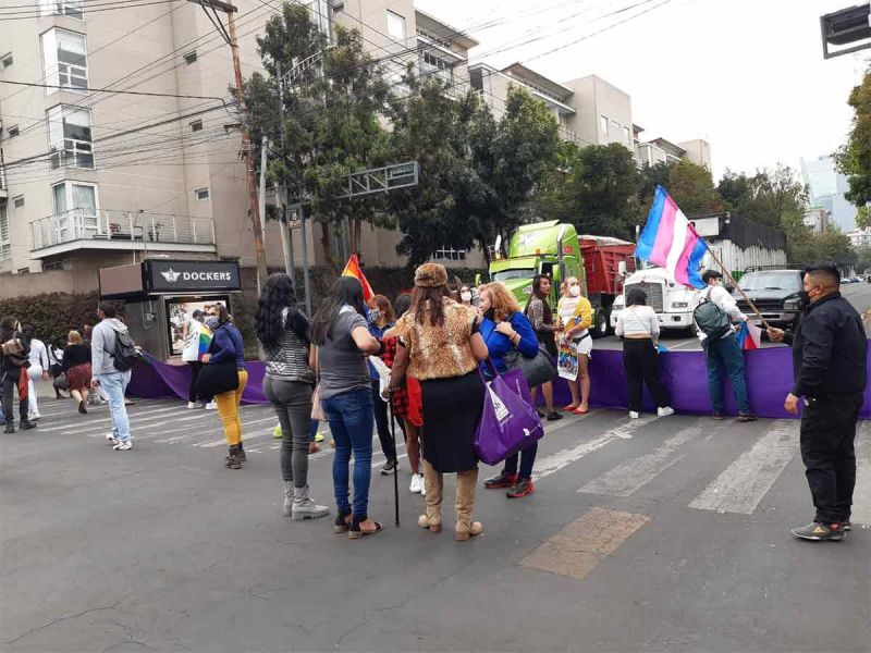 Protesta de colectivos LGBTTTIQA+ contra Quadri