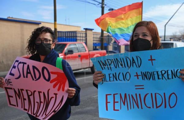 Protesta en Ciudad Juárez por el asesinato de dos lesbianas
