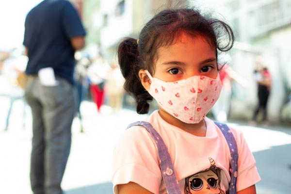 ¿Cómo cuidar a un niño con Covid-19? y otras dudas, explica pediatra