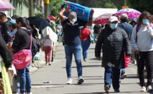 Oaxaca suma más de mil casos de COVID en un día