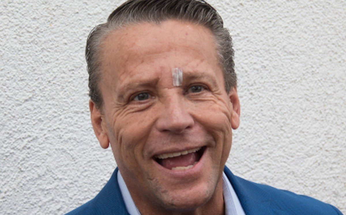 Adame levanta denuncia por robo: “La niña iba por mi cartera”