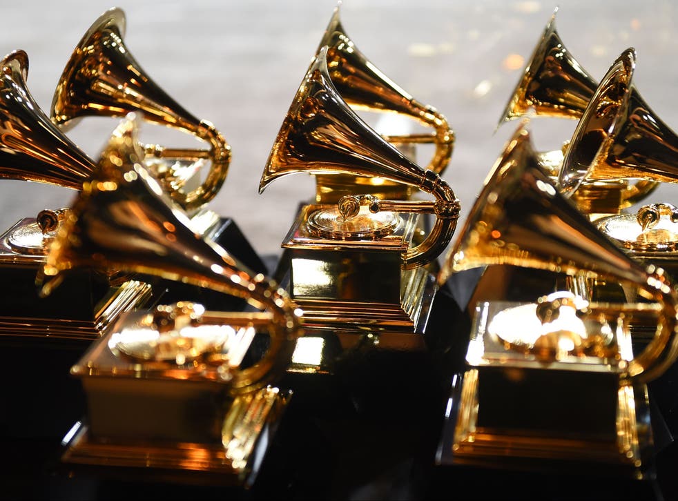 Posponen ceremonia de entrega de Grammys por ómicron