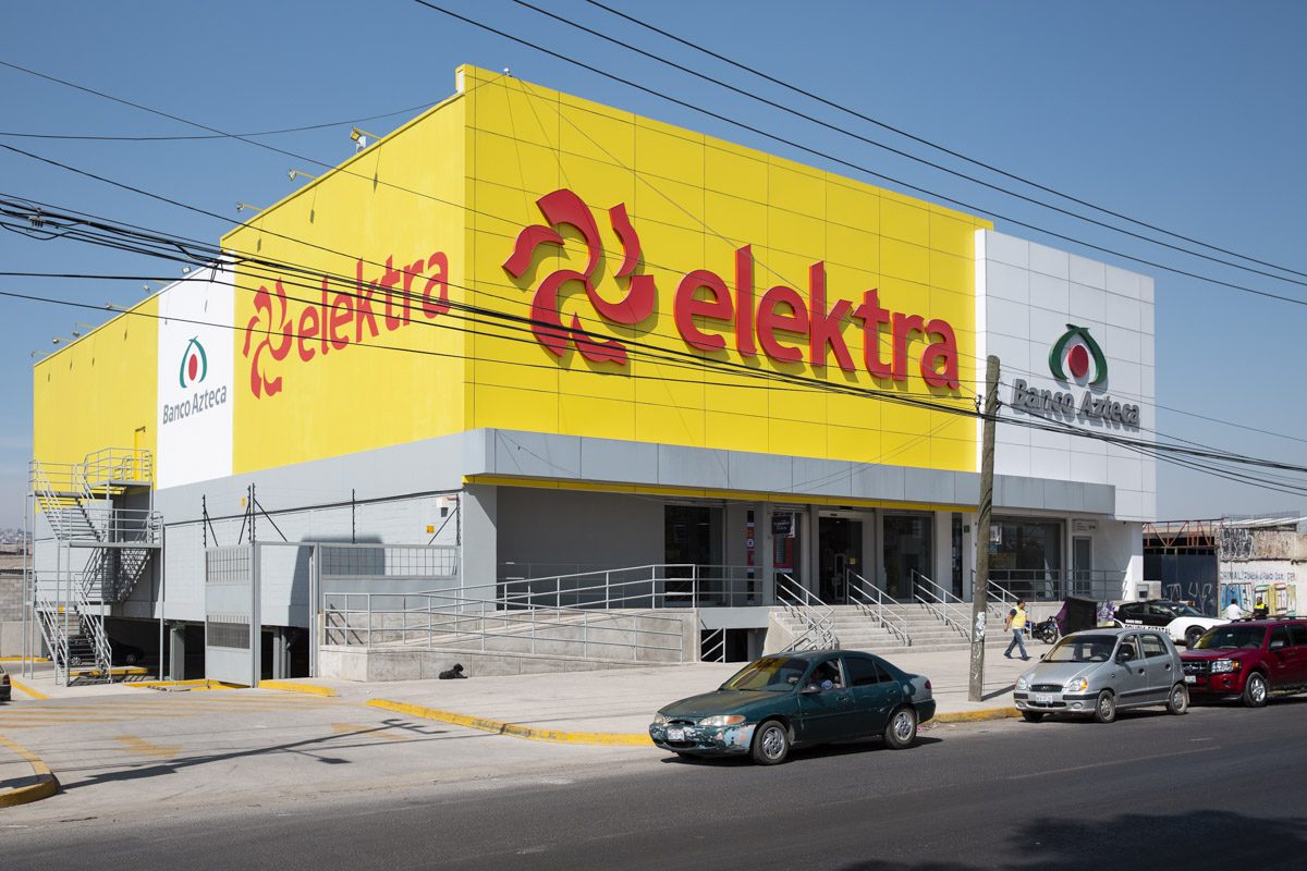 SAT podría embargar a bienes de Grupo Elektra si no paga adeudo