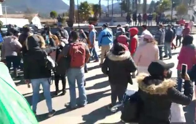 Agreden a la alcaldesa de Amanalco y a trabajadores del ayuntamiento #VIDEOS