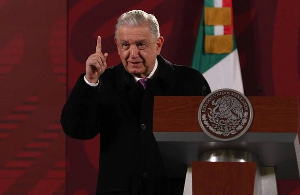 “Son como elogios", dice AMLO sobre reportaje de la casa de su hijo