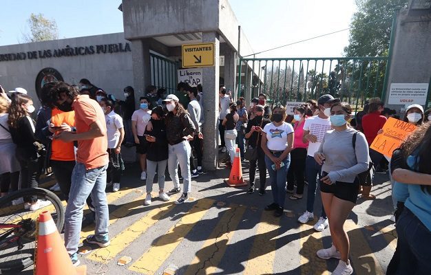 Ordenan reapertura de campus de la UDLAP a petición del nuevo patronato