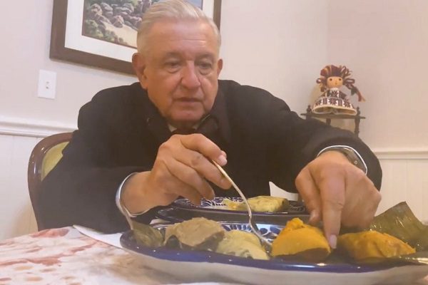 “¡Bendita tradición!”: AMLO celebra Día de la Candelaria