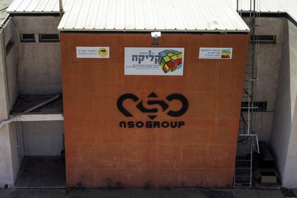 FBI admite compra de Pegasus para pruebas y niega haberlo usado