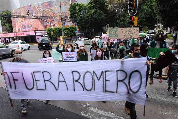 Fondo de Cultura deberá entregar correo de sesión donde se ratificó a Romero Tellaeche