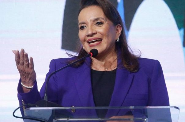 Xiomara Castro, presidenta de Honduras, da positivo a Covid-19