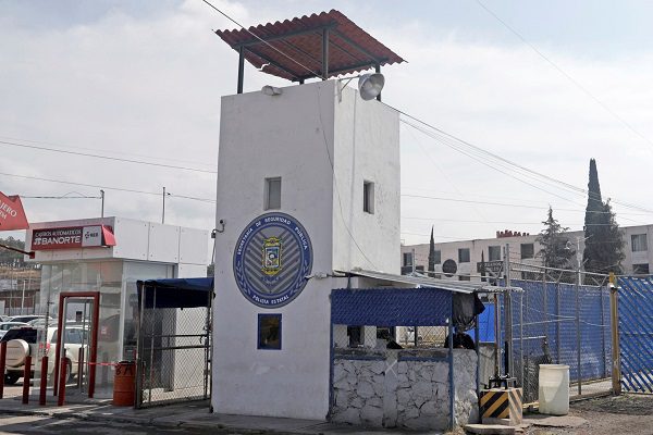 Capturan a dos mujeres por introducir a bebé fallecido a penal de Puebla