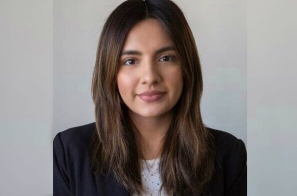 Descendiente de mexicanos se convierte en primera directora de revista de Derecho de Harvard