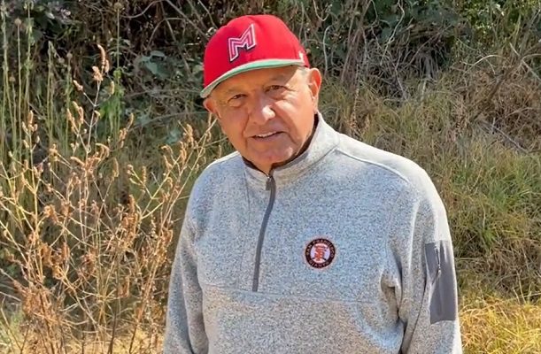 "Puedo caer, pero me voy a levantar", asegura AMLO en Colegio Militar