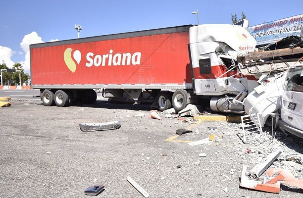 AMLO advierte ‘infiltrados’ del crimen organizado en movilizaciones de normalistas