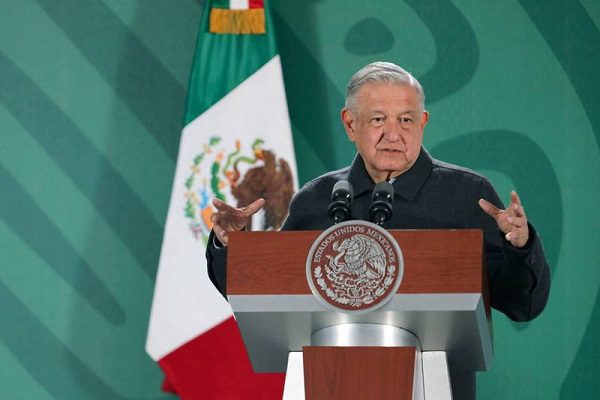 AMLO insiste en falta de respuesta de EU sobre financiamiento a opositores