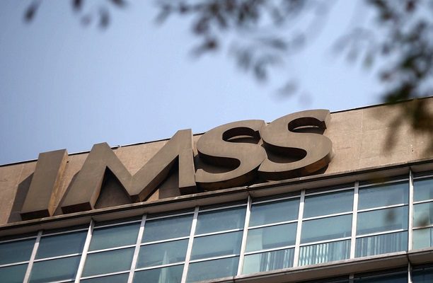 IMSS retrasa cesárea a mujer tzotzil por 3 horas en Chiapas, alerta CNDH