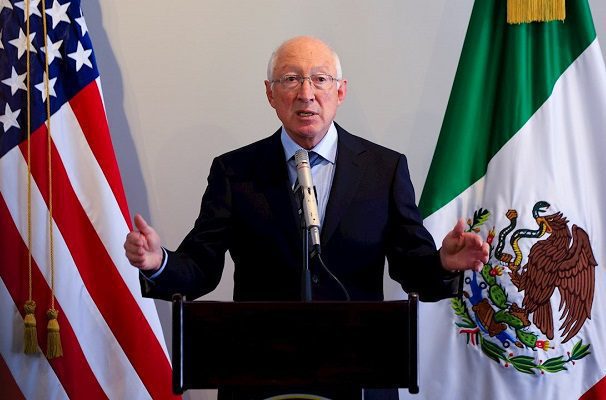 AMLO exigirá explicaciones a Ken Salazar sobre financiamiento a MCCI