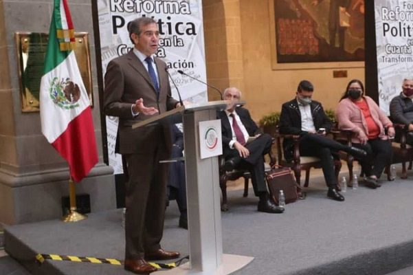 "Si defender la democracia implica pisar la cárcel lo voy a hacer", asegura Córdova