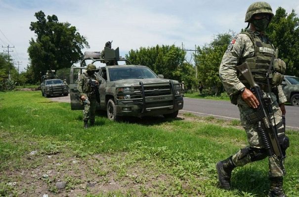 Ejército y GN toma el control de Aguililla, tierra del CJNG