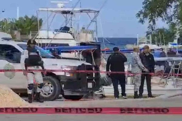 Lancha se hunde en Cozumel con 12 personas en celebración de cumpleaños