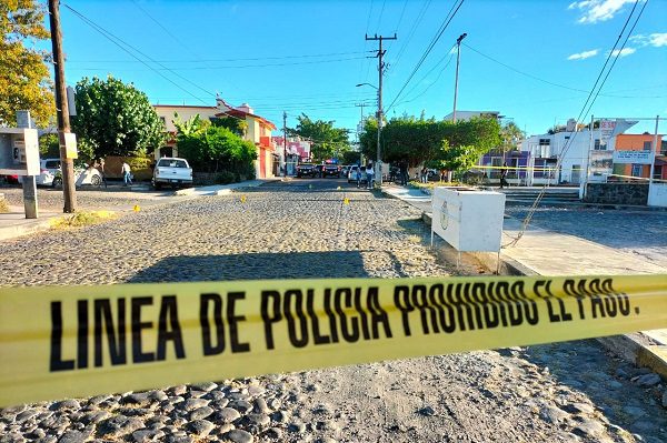 Continúa la violencia en Colima; cierran escuelas y universidades