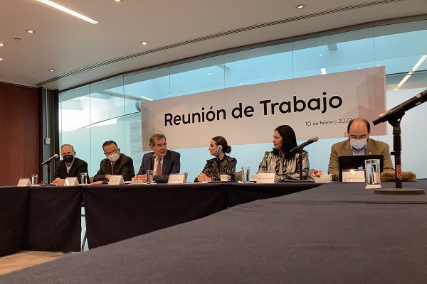 Córdova niega buscar candidatura en 2024 y descarta renuncia al INE