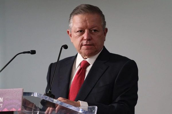 Arturo Zaldívar asegura que el "patriarcado debe caer y caerá"