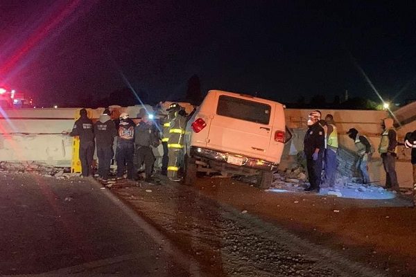 Colapsa trabe de puente en la autopista México-Pachuca; hay un lesionado