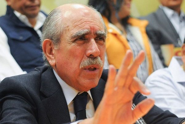 Pablo Gómez acusa a 400 funcionarios del INE por “sueldos ilegales” muy altos