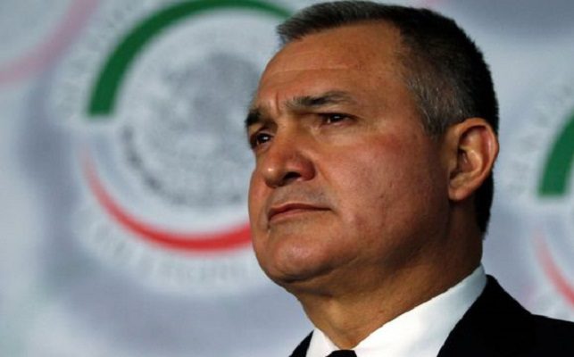 Fiscalía de EE.UU. consigue acceso a archivos de computadora de García Luna