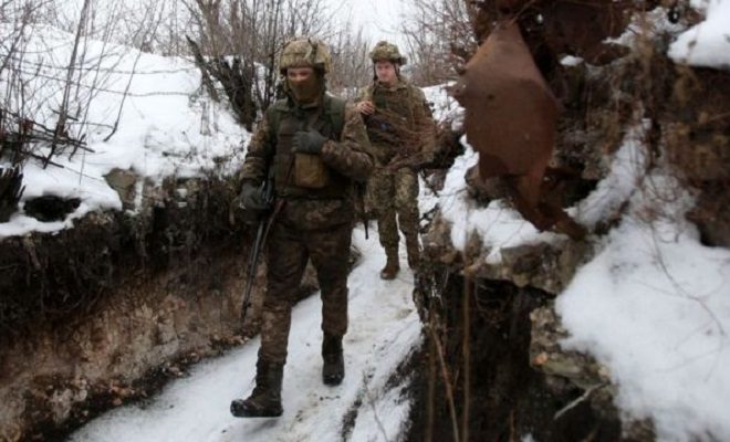 Tras EE.UU., Reino Unido pide a sus ciudadanos salir de Ucrania