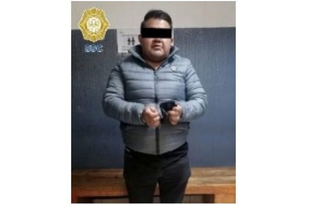 Detienen funcionario de la Fiscalía CDMX por el asesinato de una mujer
