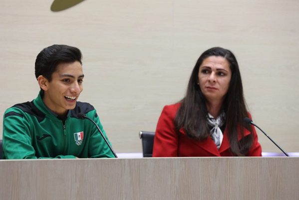 La beca de Donovan Carrillo se mantiene en 30 mil pesos, aclara Ana Guevara