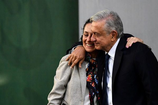 "No lograrán que renuncie a mis convicciones", responde Sheinbaum al INE