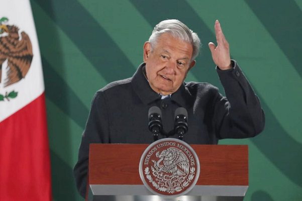 AMLO sostiene que contagios de covid-19 van a la baja en todo el país