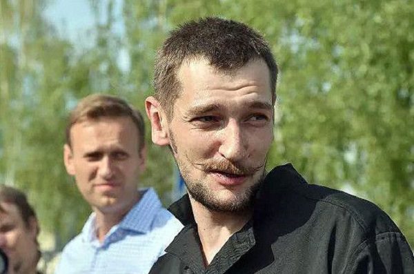 Tribual ruso ordena detener al hermano del opositor Alexéi Navalni
