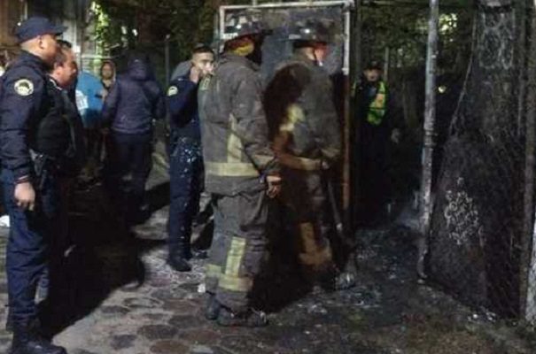 Muere adulto mayor atrapado en un incendio en la alcaldía Iztacalco