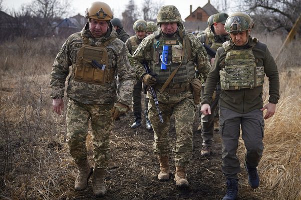 Reportan nuevos bombardeos al este Ucrania