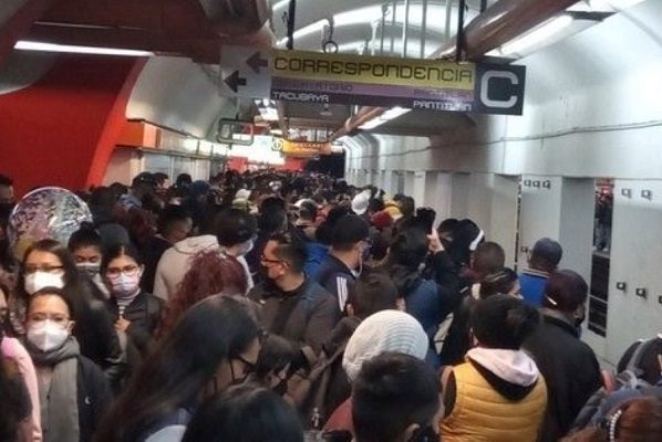 Cortan corriente en Línea 7 del Metro CDMX por persona en las vías