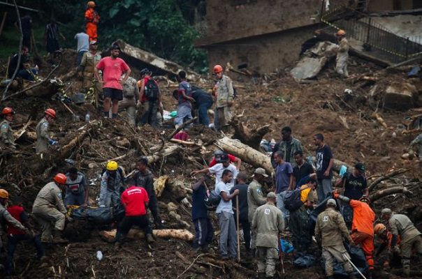 Suman 152 muertos por deslaves tras fuertes lluvias en Brasil
