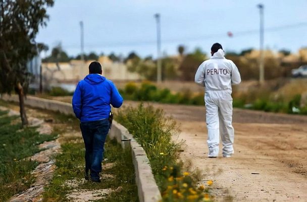 Abandonan estos humanos cerca de muro fronterizo con EU