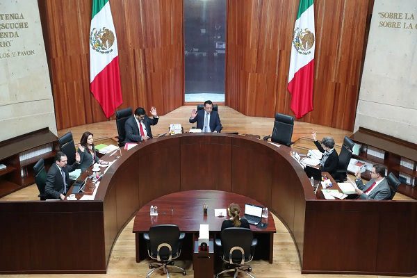 FGR debe entregar al INE copias sobre casos Pío López Obrador y Odebrecht: TEPJF