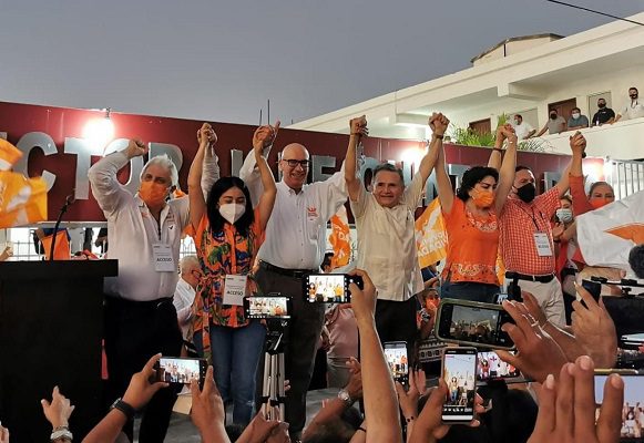 José Luis Pech se registra como candidato de MC a gubernatura de Quintana Roo