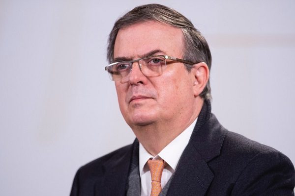 Familias mexicanas están bien tras bombardeos rusos en Ucrania: Ebrard