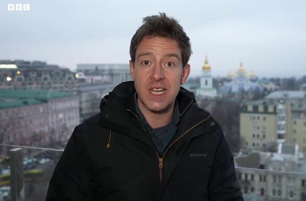 Así fue captan el inicio de las sirenas de alerta por bombardeo en Ucrania #VIDEO