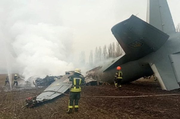 Al menos 5 muertos tras caída de avión militar ucraniano en alrededores de Kiev