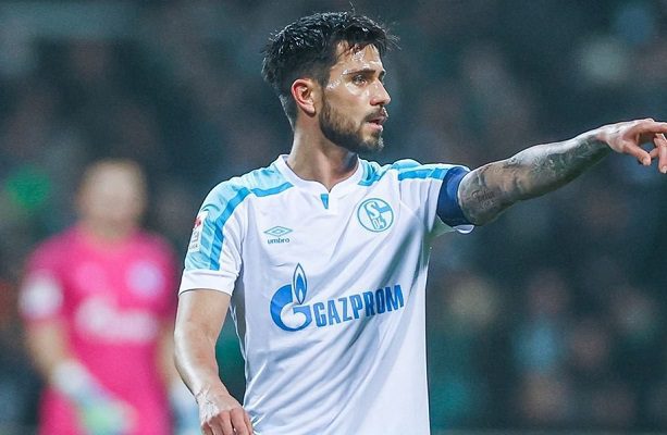 El Schalke alemán retira el nombre de Gazprom de sus camisetas