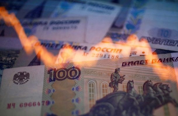 Ataque ruso a Ucrania arrastra a bolsas del mundo; también el peso se ve afectado